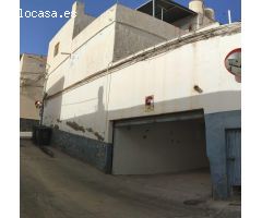 OPORTUNIDAD. VENTA EN MACAEL ( ALMERÍA ) DE CASA FAMILIAR CON GARAJE.