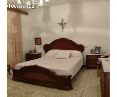 OPORTUNIDAD. VENTA EN MACAEL ( ALMERÍA ) DE CASA FAMILIAR CON GARAJE.