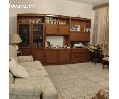 OPORTUNIDAD. VENTA EN MACAEL ( ALMERÍA ) DE CASA FAMILIAR CON GARAJE.