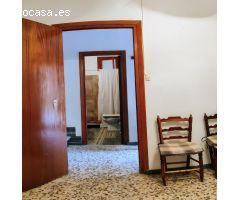 VENTA EN PURCHENA  ( ALMERÍA ), DE CASA FAMILIAR CON 4 HABITACIONES.