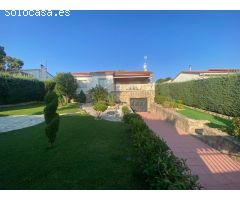 Chalet en Venta en Villa del Prado, Madrid