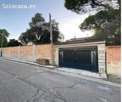 Chalet en Venta en Villa del Prado, Madrid