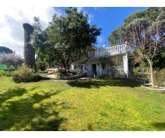 Chalet en Venta en Villa del Prado, Madrid