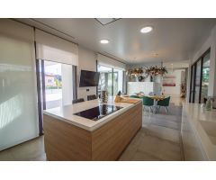 VILLA DE ENSUEÑO EN RESIDENCIAL LOMA BADA