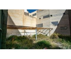 Suelo urbano sin edificar ideal para hacer viviendas