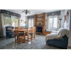 Casa de Campo muy acogedora, entre Elda y Sax. Ideal para vivir todo el año.