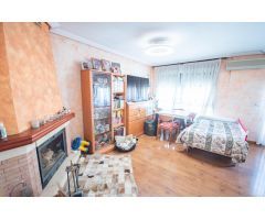 PISO TIPO DUPLEX EN ZONA 9 DE OCTUBRE