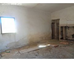 TERRENO CON CASA PARA REFORMAR