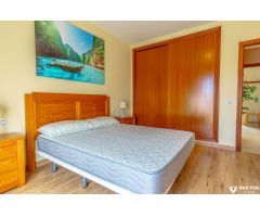 Vida exclusiva cerca del campo de golf y la playa: casa adosada en Buenavista