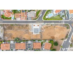 Lujosa casa adosada a estrenar en La Quinta