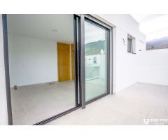 Lujosa casa adosada a estrenar en La Quinta