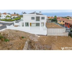 Lujosa casa adosada a estrenar en La Quinta