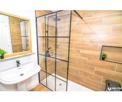 Espaciosa y luminosa, con 1 habitación y 1 baño
