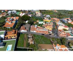 Parcela urbanizada en una tranquila zona residencial