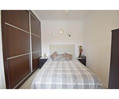 ¡Vive la magia del centro de Jerez en este encantador dúplex de 2 habitaciones!