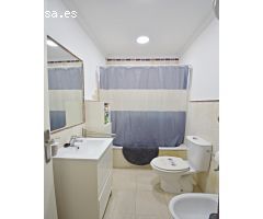 ¡Vive la magia del centro de Jerez en este encantador dúplex de 2 habitaciones!