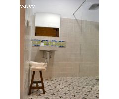 *Casa Convertida en Tres Apartamentos en Plaza España, Medina Sidonia. ¡30% de RENTABILIDAD!*