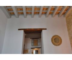 *Casa Convertida en Tres Apartamentos en Plaza España, Medina Sidonia. ¡30% de RENTABILIDAD!*