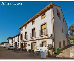 RESTAURANTE Y CASA RURAL EN VENTA O TRASPASO, LA SANTA ESPINA (VALLADOLID)