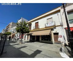 CASA Y LOCAL EN EL CENTRO DE SANLUCAR