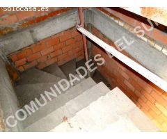 PON TU PRECIO. Local comercial de dos plantas en BRUTO en Chiclana de la Frontera