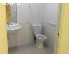 NAVE INDUSTRIAL DE 825m2  EN PERFECTO ESTADO EN POLÍGONO EL TROCADERO, PUERTO REAL