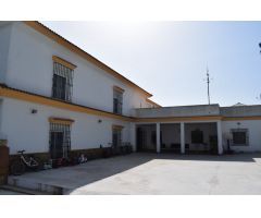 ESPECTACULAR CHALET CERCANO AL HOSPITAL