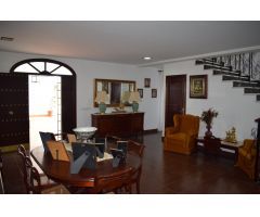 ESPECTACULAR CHALET CERCANO AL HOSPITAL