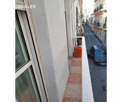 Fantástico piso junto a la playa de la Caleta