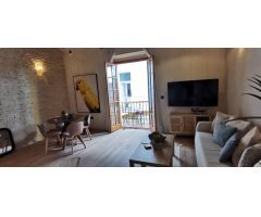 VIVIENDA DE DISEÑO DE TRES DORMITORIOS Y DOS BAÑOS ZONA LA VIÑA