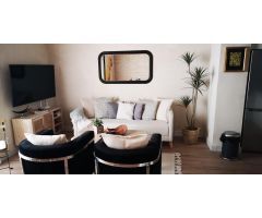 VIVIENDA DE DISEÑO DE TRES DORMITORIOS Y DOS BAÑOS ZONA LA VIÑA