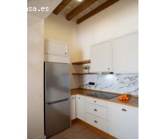 VIVIENDA DE DISEÑO DE TRES DORMITORIOS Y DOS BAÑOS ZONA LA VIÑA
