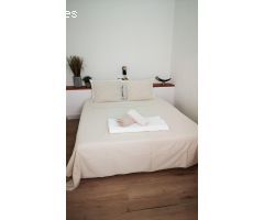 VIVIENDA DE DISEÑO DE TRES DORMITORIOS Y DOS BAÑOS ZONA LA VIÑA