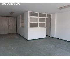 Local y nave de procedencia bancaria