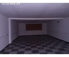 Local y nave de procedencia bancaria