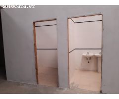 Local y nave de procedencia bancaria