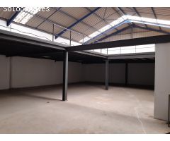 Local y nave de procedencia bancaria
