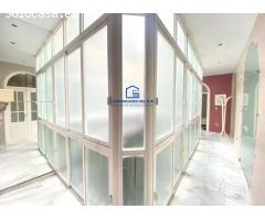 Bonito piso en venta en finca céntrica señorial