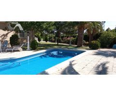 CHALET CON PISCINA