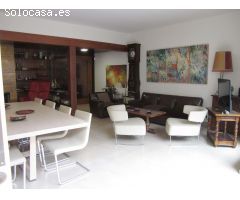 Vivienda tipo dúplex situada a 300 metros del Paseo del Mar.