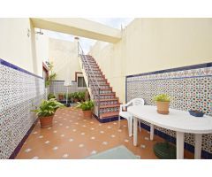 AMPLIA CASA CON 2 VIVIENDAS Y LOCAL COMERCIAL EN ZONA LA MILAGROSA