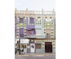 ático duplex para reformar por completo en un edificio emblemático en Valencia