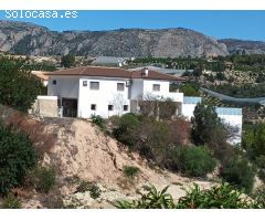 Chalet en Venta en Callosa dEn Sarria, Alicante