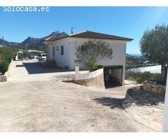 Chalet en Venta en Callosa dEn Sarria, Alicante