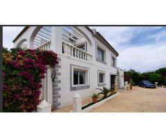 Chalet en Venta en Alfaz del Pí / LAlfàs Del Pi, Alicante
