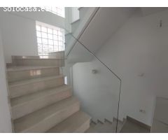 Chalet en Alquiler en la Nucia, Alicante