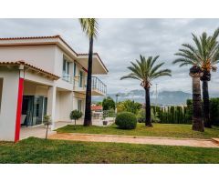 Chalet en Alquiler en Alfaz del Pí / LAlfàs Del Pi, Alicante