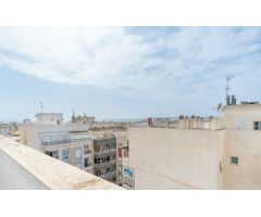 Apartamento en Venta en Torrevieja, Alicante