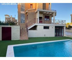 Chalet en Venta en la Nucia, Alicante