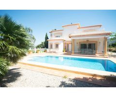 Chalet en Venta en Parcent, Alicante